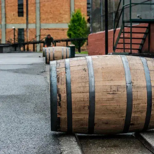 What are the differences between American and French oak barrels?