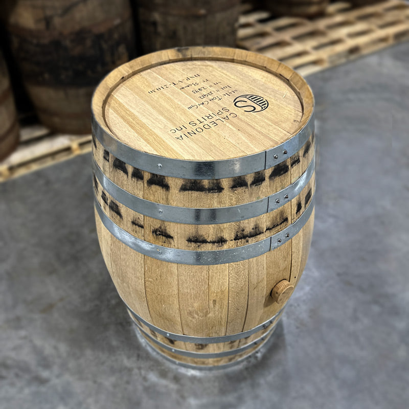 Head and side of a Caledonia Tom Cat Gin Barrel
